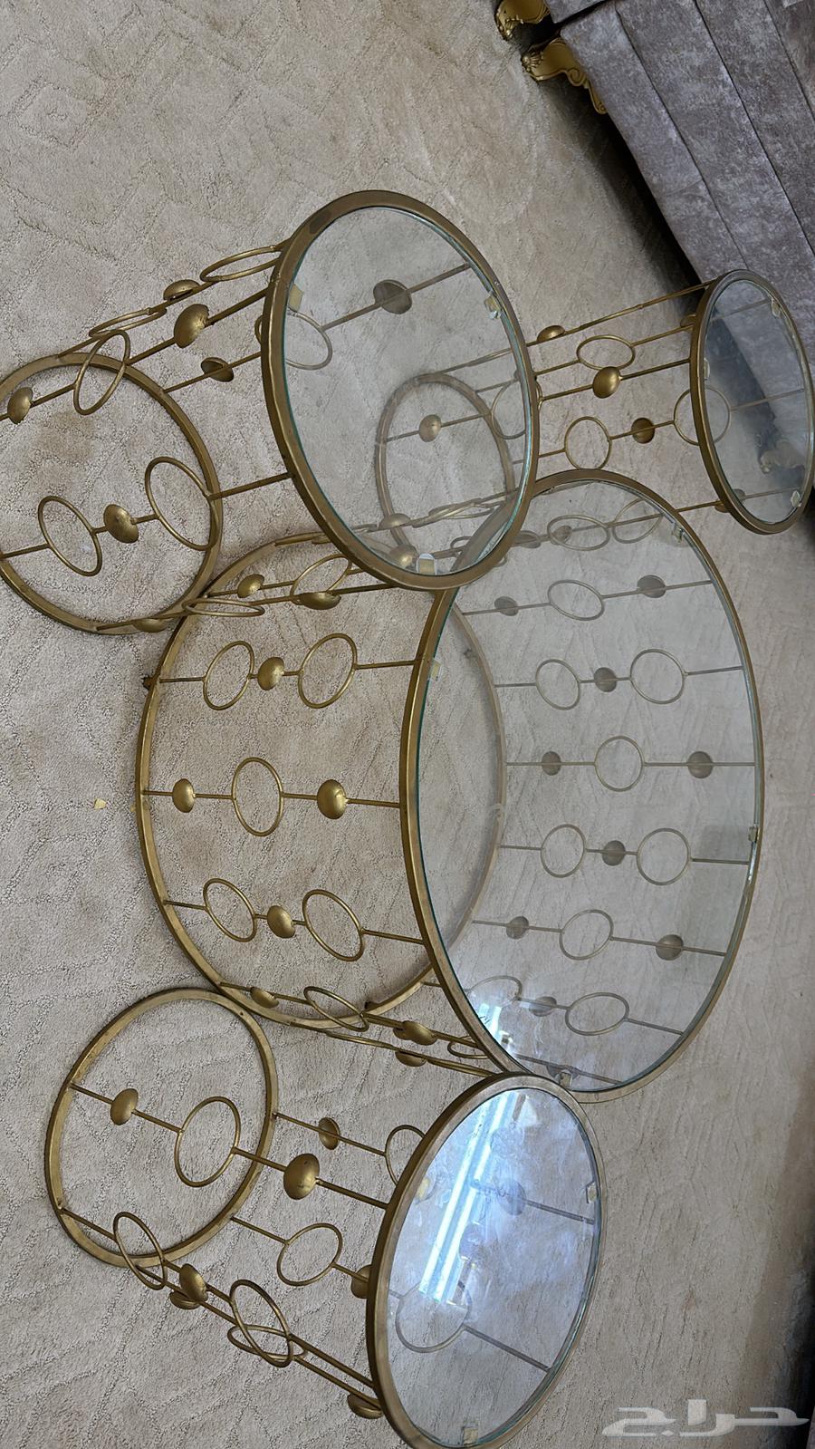 Smart screen, coffee table and 3 services, white TV cabinet needs painting64574804334722111