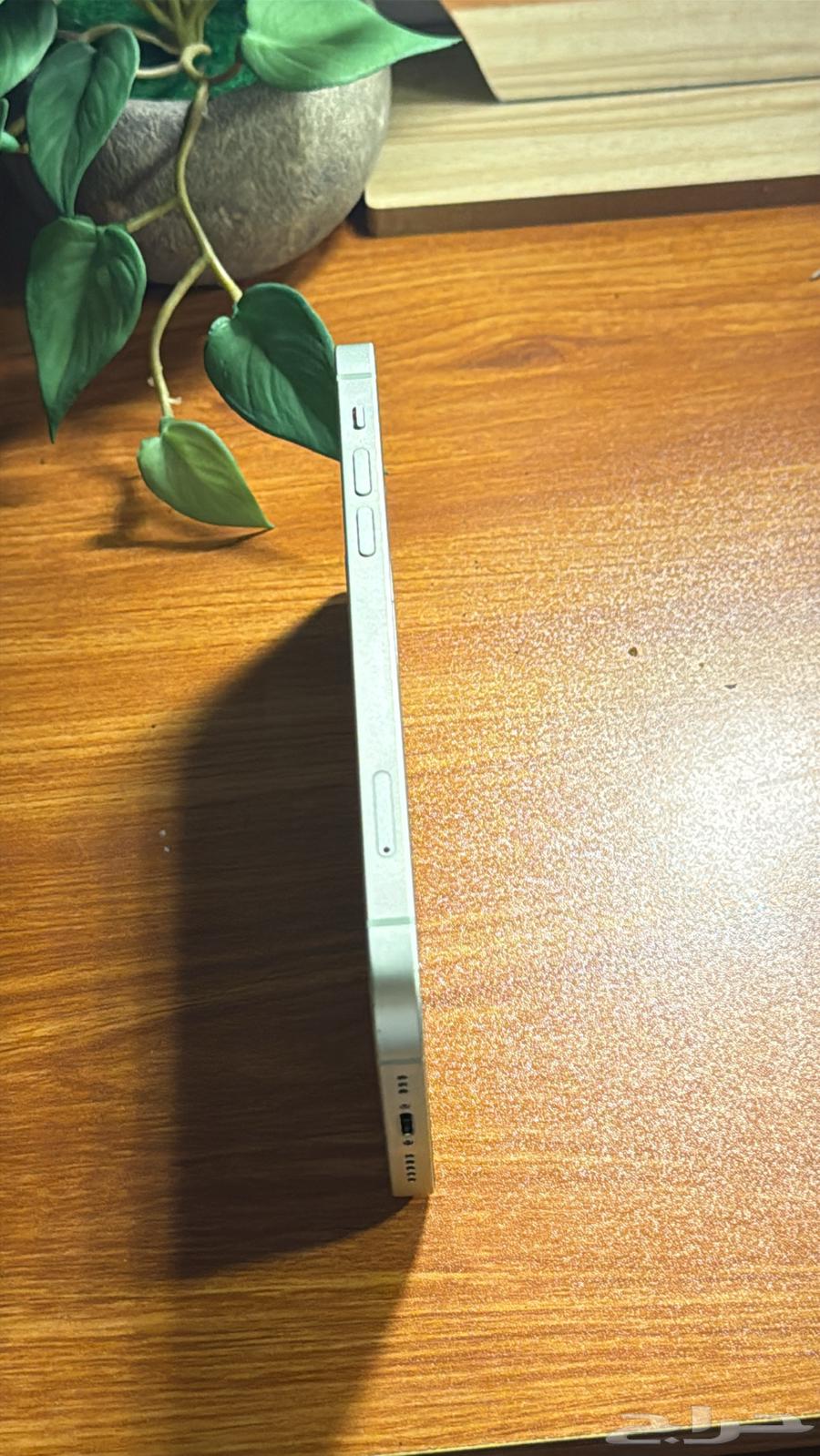 ايفون 12 عادي 128G نضيف64575056219523111