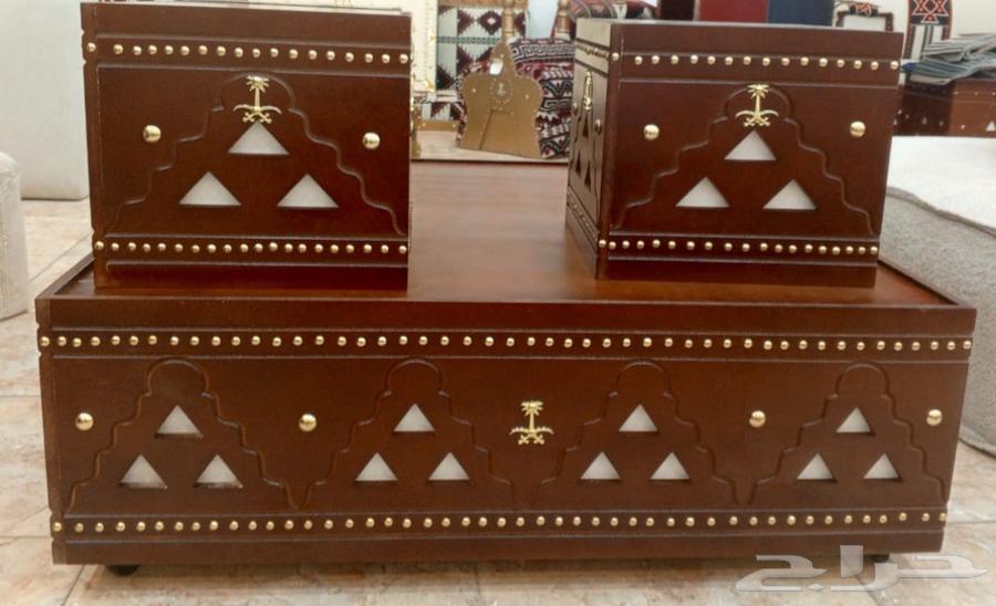 طاولة أرضية تراثية مزخرفة للبيع64572509172097110