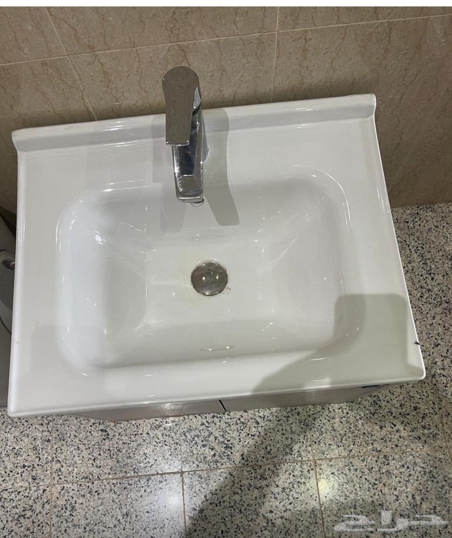 مغسله دولاب باب ألمنيوم للبيع نظيفه جدا جدا64421067005954114