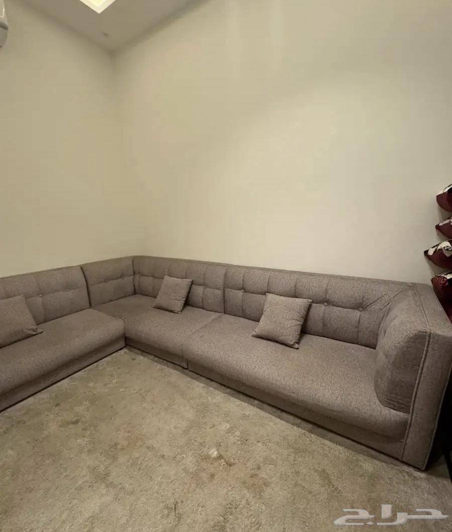 كنب كلاسيكي للبيع64579512818563111