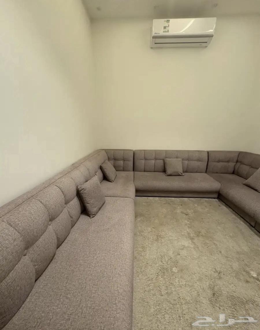 كنب كلاسيكي للبيع64579512818563110