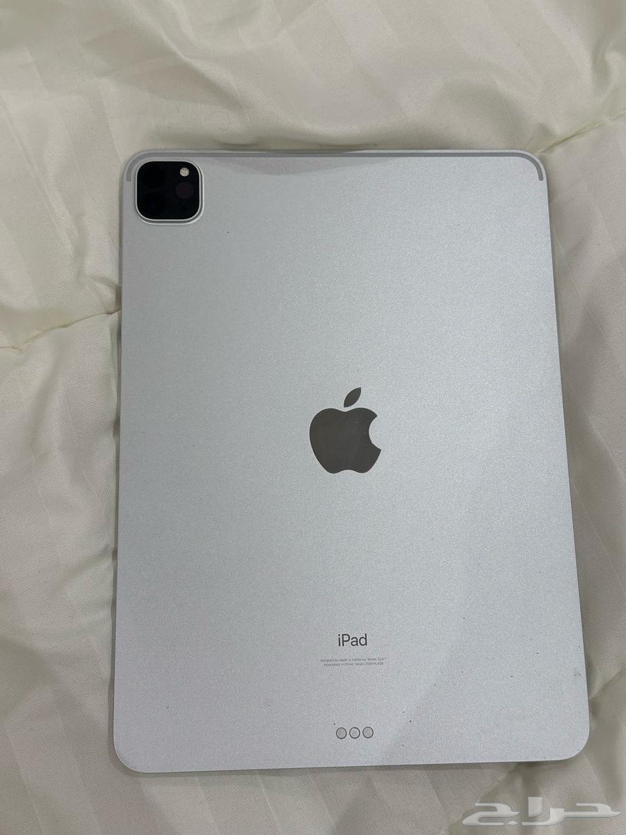 ايباد ابل الجيل الثالث 11 بوصه64576284046850111