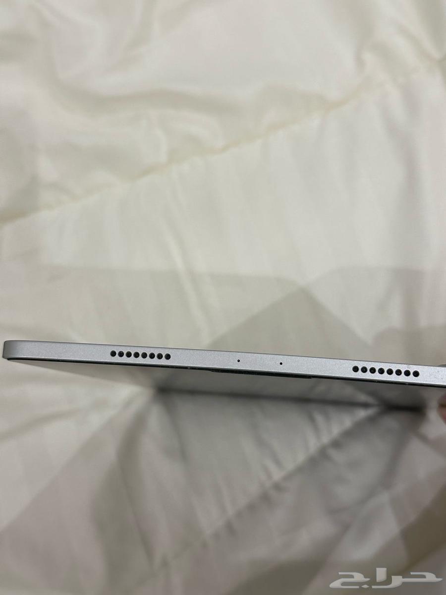 ايباد ابل الجيل الثالث 11 بوصه64576284046850110