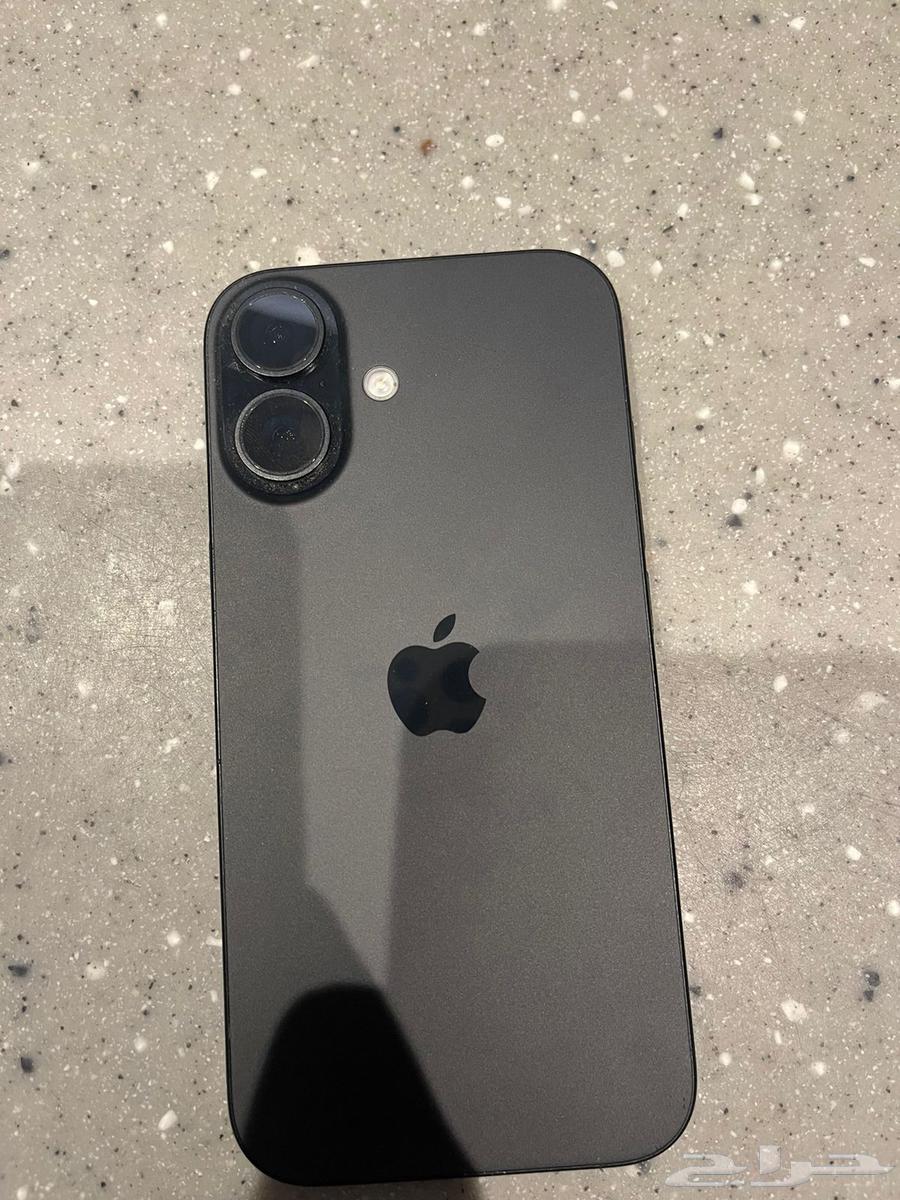 New iPhone 16 with 98 battery, device is new, color black64545540927489110