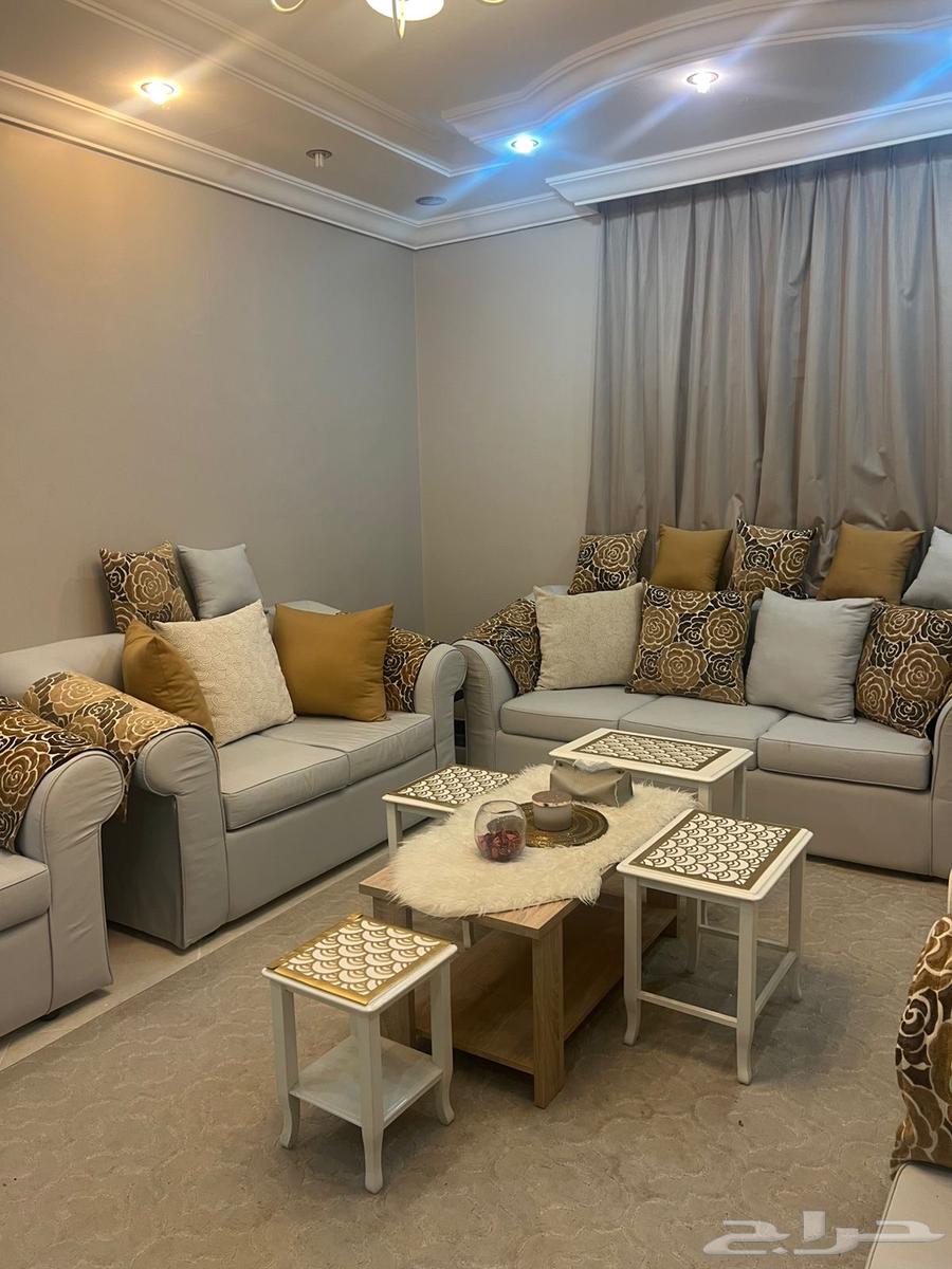 كنب فاخر للبيع بسعر مناسب جدا64576924523011111