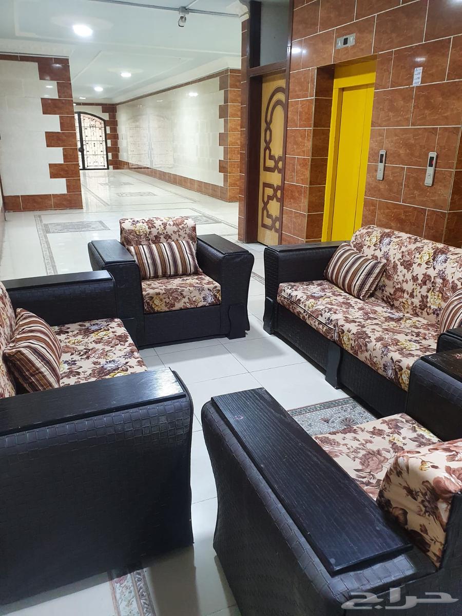 طقمين كنب64572354695425110