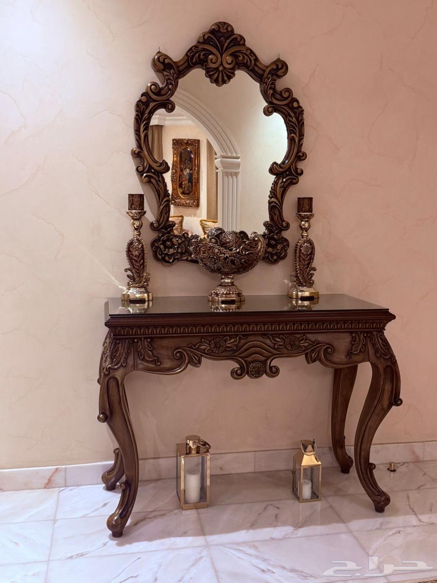 كنب كلاسيكي مع ستاير و مدخل وطاولات64574986204162112