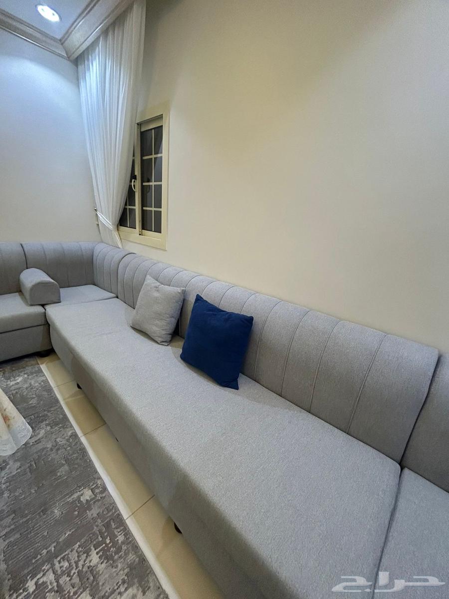 كنب رصاصي نظيف للبيع بجده64579032828033111