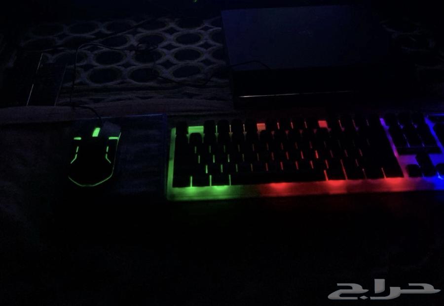 للبيع كيبورد وموس شغال ما في شي على السوم64576087200514110