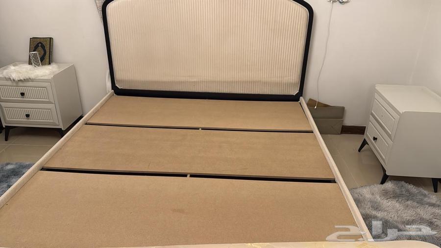 سرير نوم جديد مع مرتبه64577191906306111