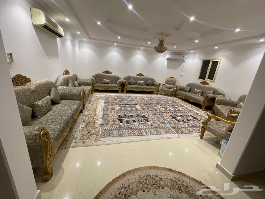 مجلس مستخدم للبيع64573727129475112