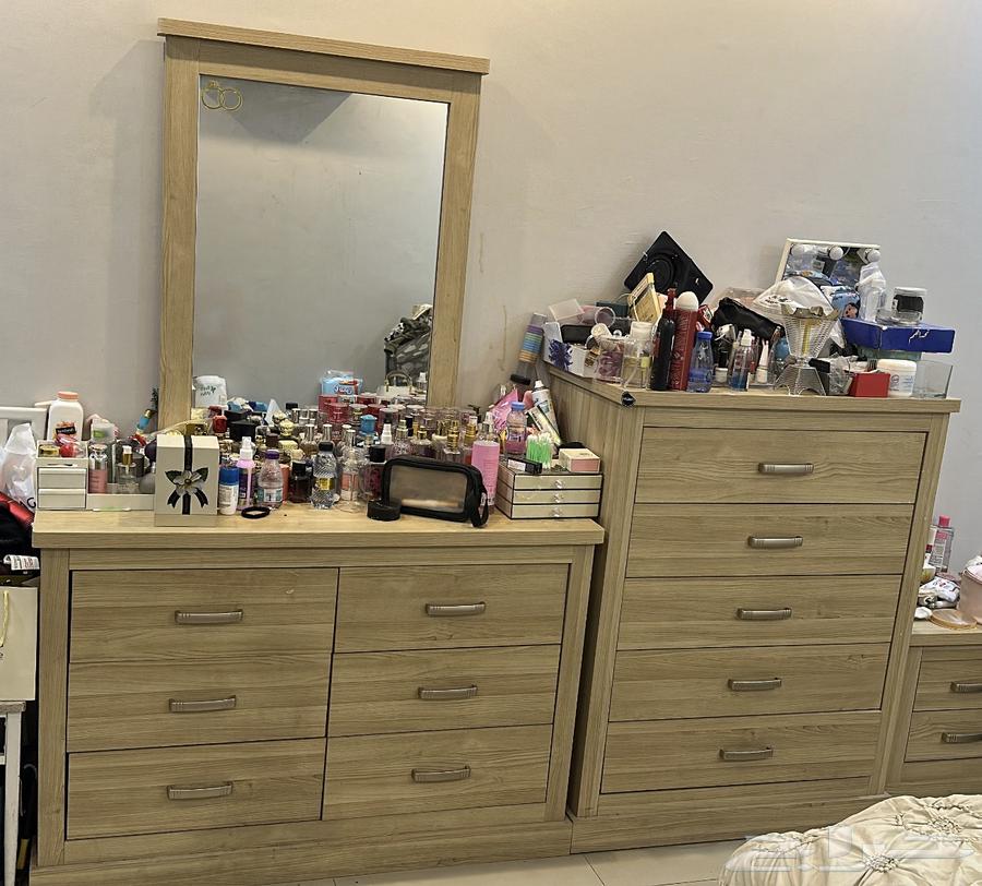 غرفة نوم من هوم بوكس64571908765826113