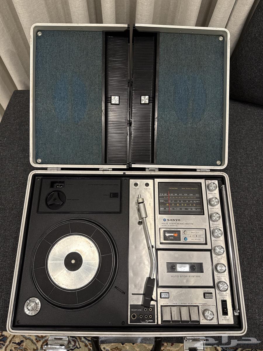 تحفة يابانية قديمة بحالة ممتاز64573643314562110