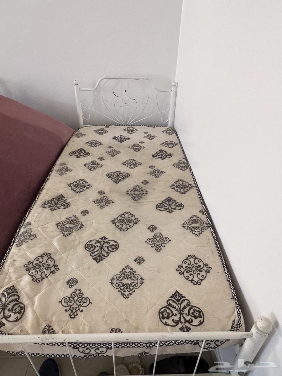 سرير حديد مستخدم للبيع عالسوم64573460420867112