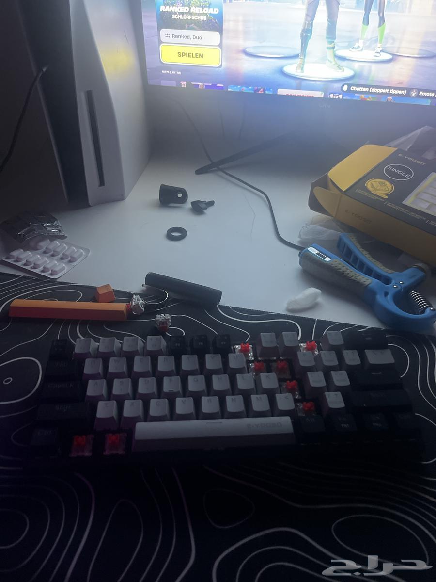 كيبورد ميكانيكي قيمنق جديد السويتش احمر مع الشاحن حقه64577078694018110