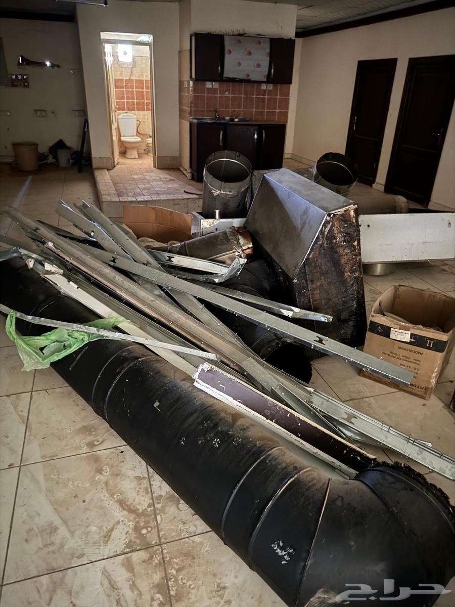 مدخنه مطعم شبه جديده للبيع64575405670401113