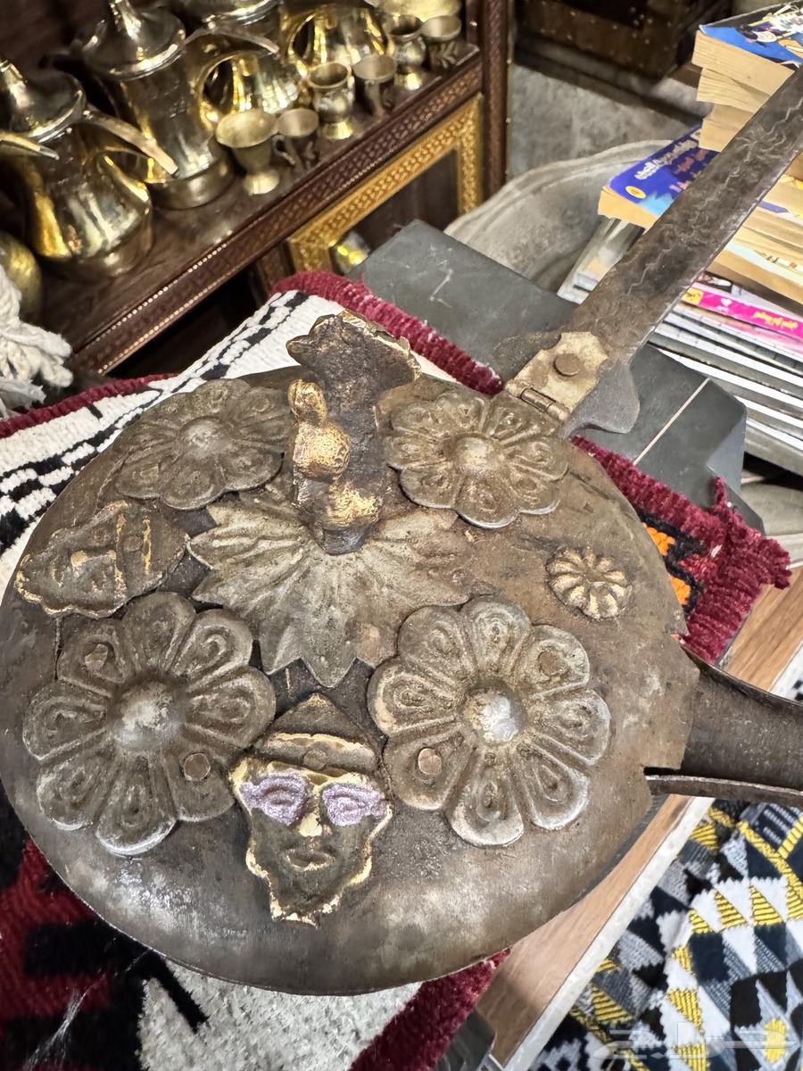 اداة طبخ قديمة تراثية64498117808002114