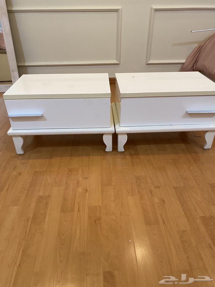 2 كومدينة سرير السعر 300 ريال64572523113219110