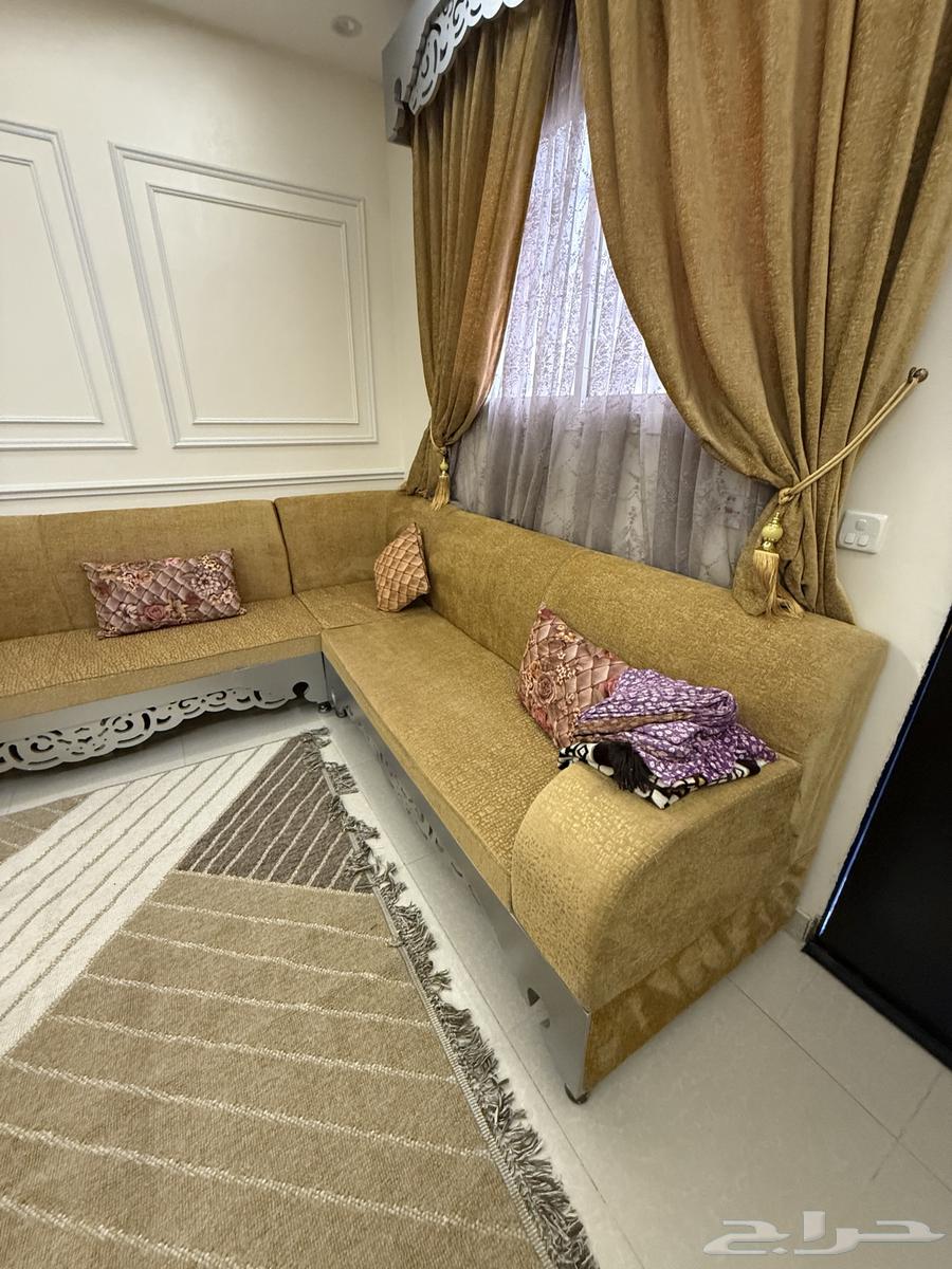 كنب صالة 6 قطع مع الطاولات و الستارة64579019307778114