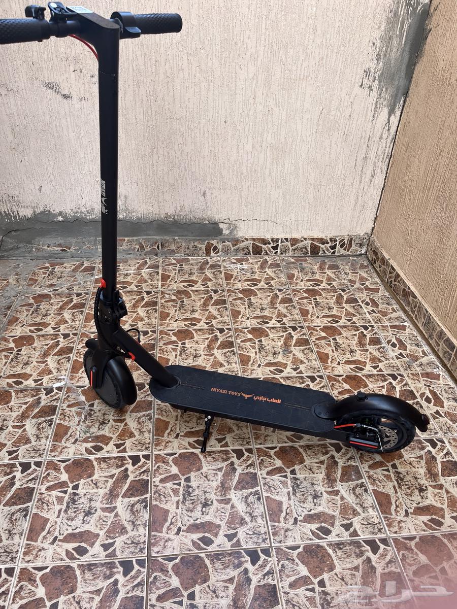 Scooter similar to Xiaomi64550989038211110