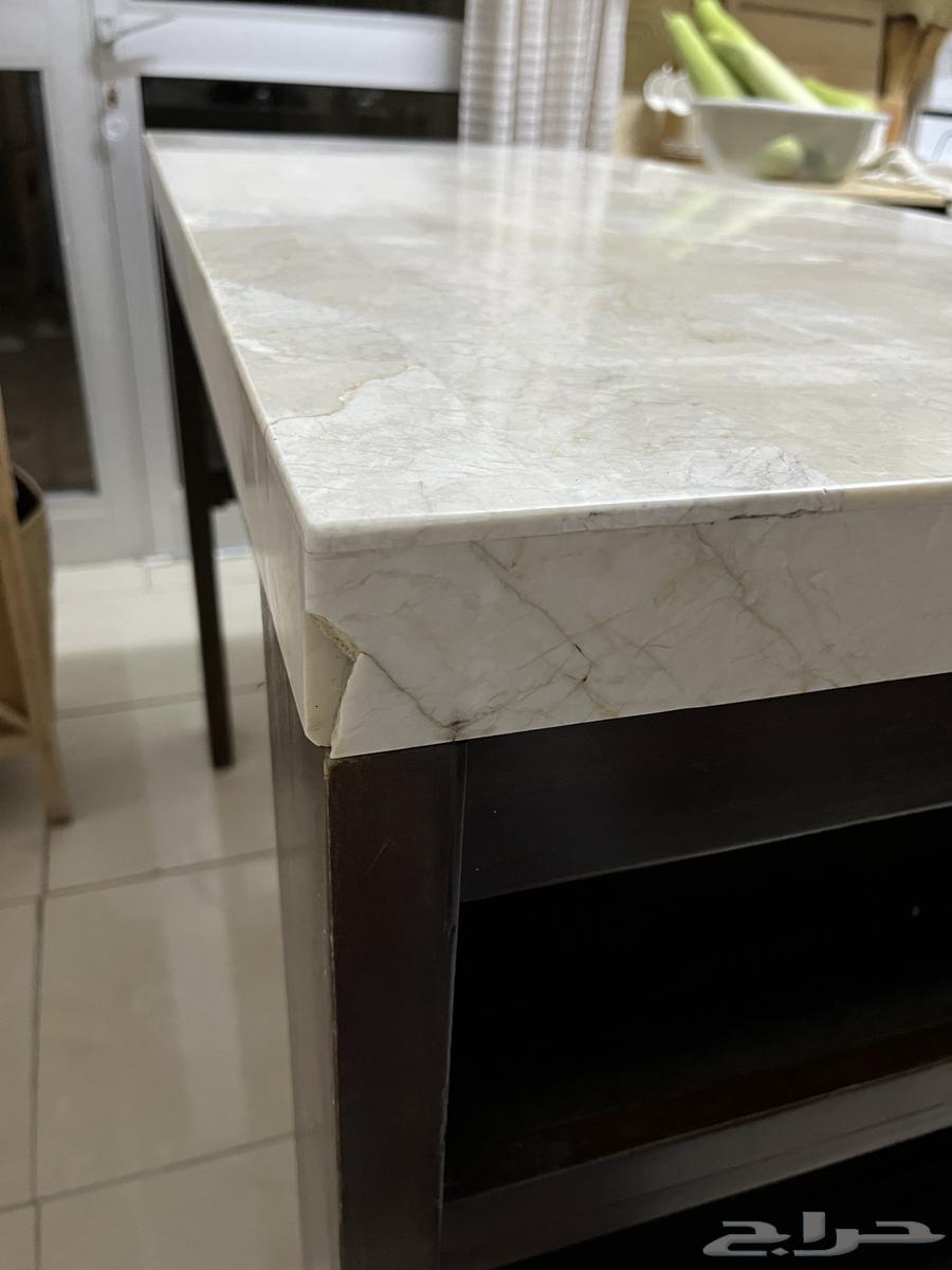 طاولة من هوم سنتر64572621731073110