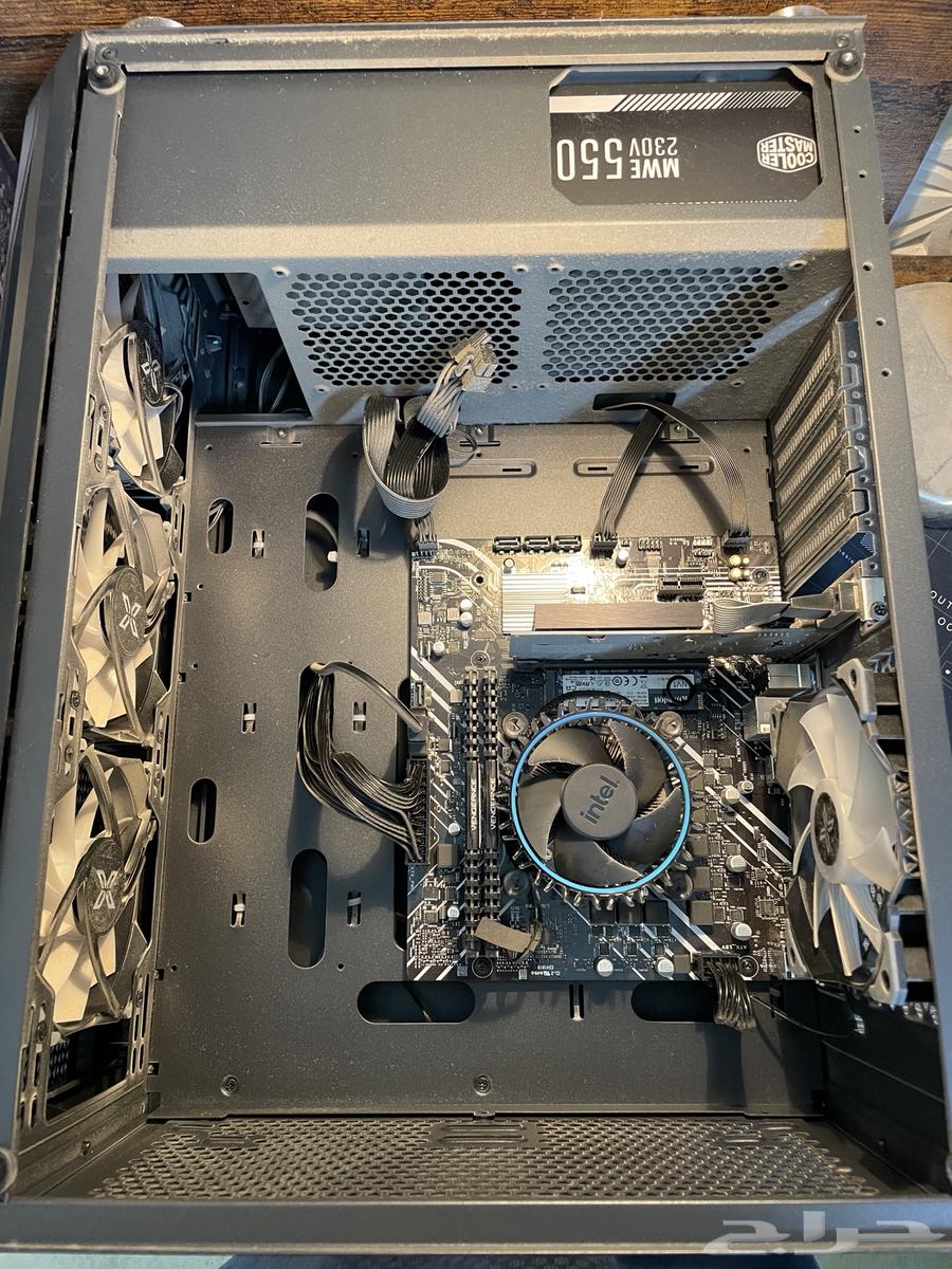 pc للبيع64576896537987110