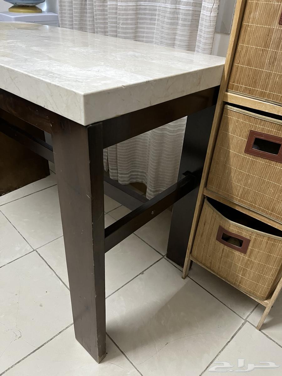 طاولة من هوم سنتر64572621731073112