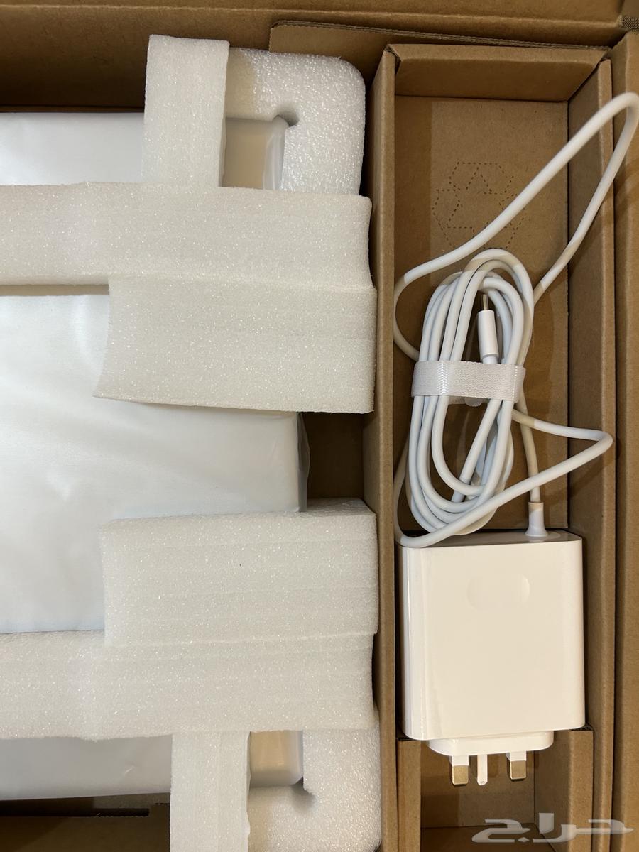 لاب توب هواوي ميت بوك دي 1 تيرابايت جديد مع ضمان سنتين64572466554243111