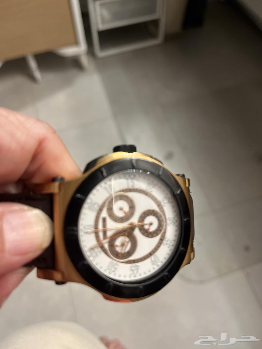 ساعة شيروتي نسائي ورجالي شبه جديدة64573601492866112