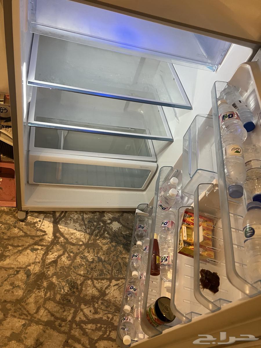 للبيع ثلاجة دورين ماركة توشيبا مستخدمة64572737284738112