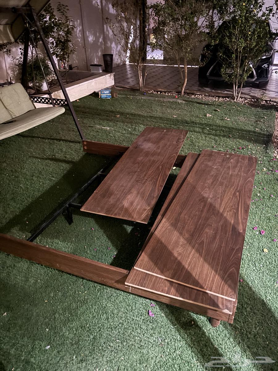 سرير مستعمل للبيع64576534582147110