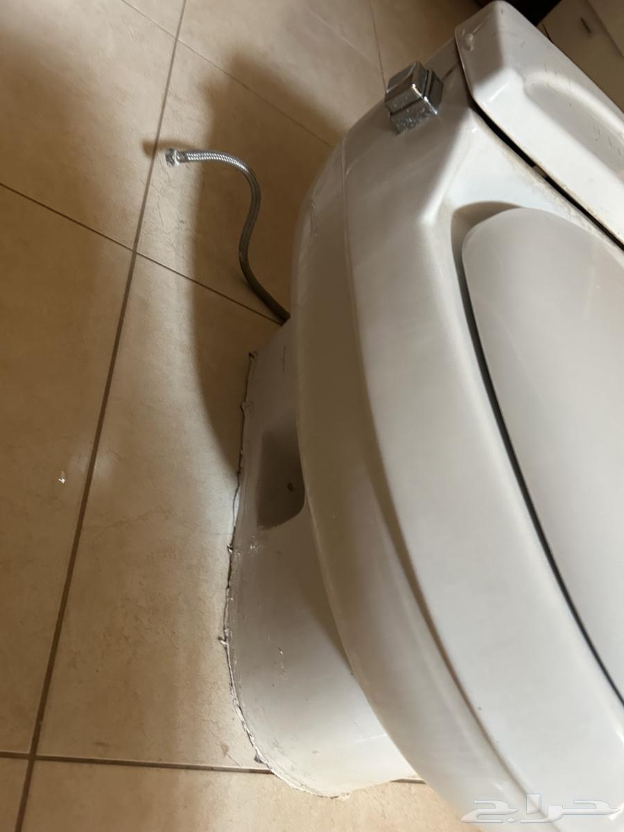 كرسي افرنجي مستخدم الخزف السعودي بورسلينا64572819732355113