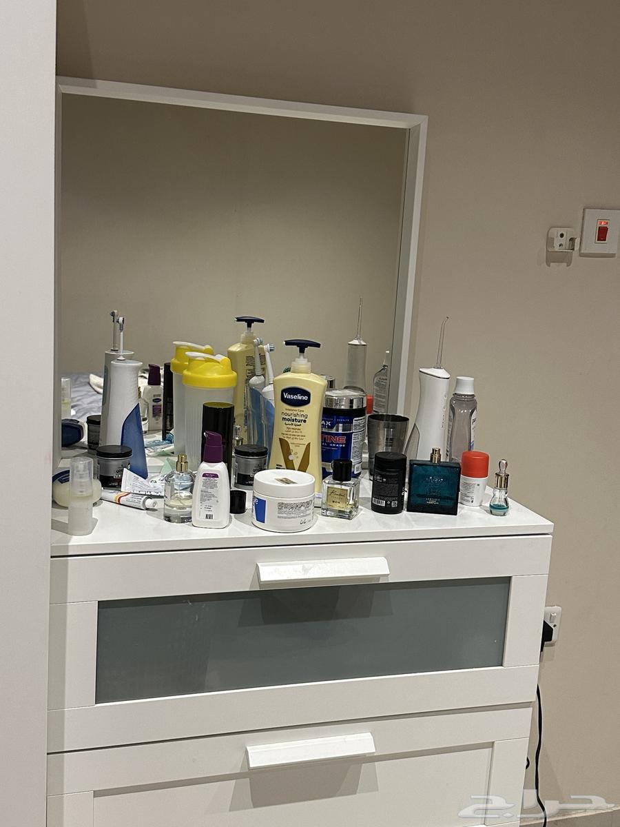 دولاب وتسريحة من ايكيا64577614841986112