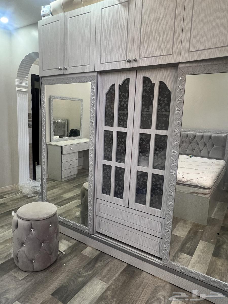 غرفة نوم للبيع بدون الماترس (الاسفنجة) شبة جديدة خاليه من64575684644738110