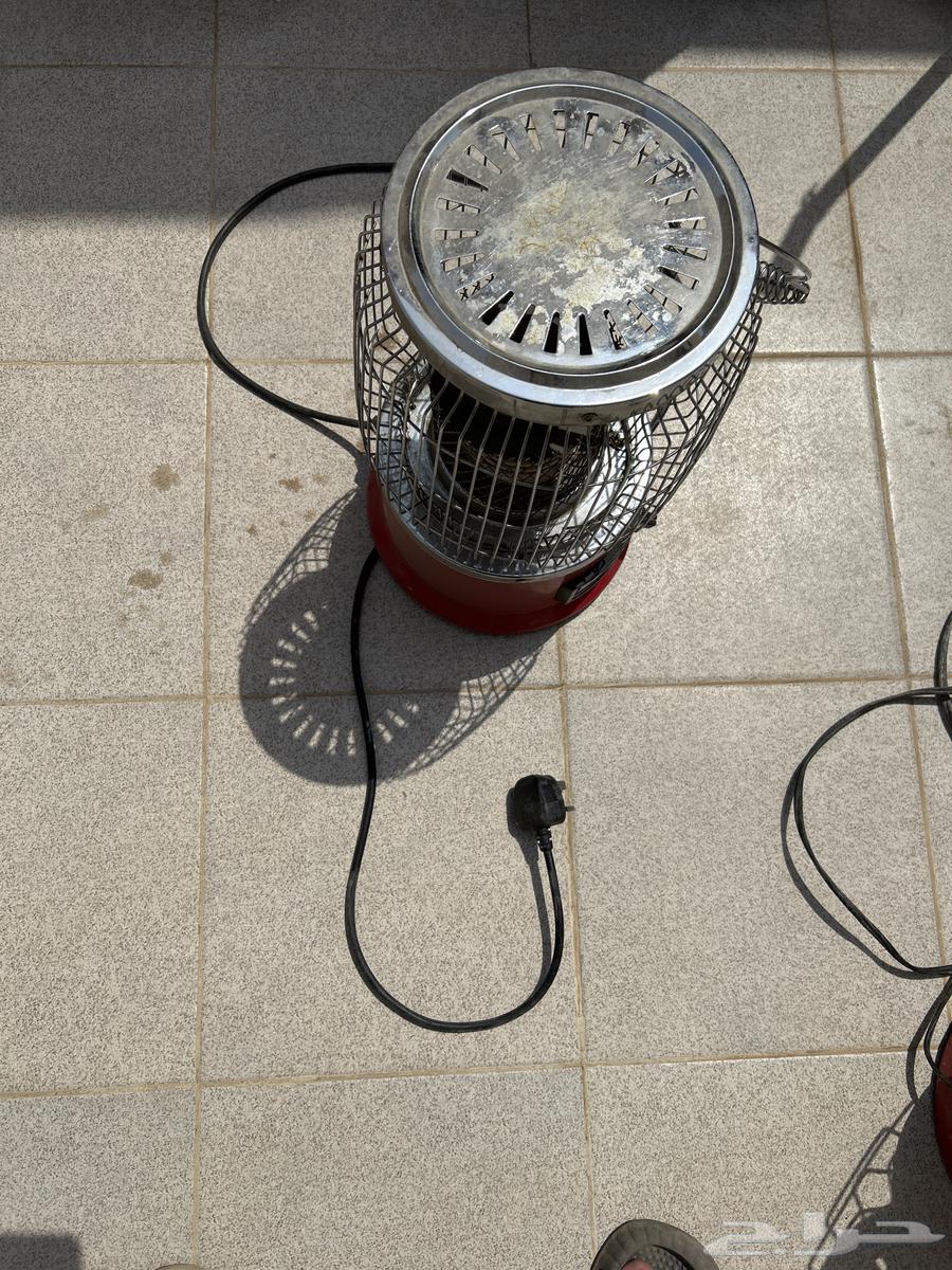 Two of them are working, one without fish64574495228035111