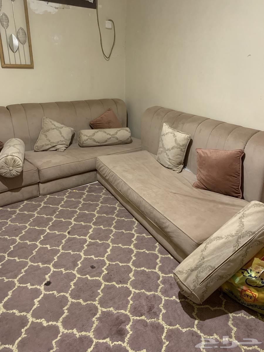 للبيع كنب ب 150 وعندي مداخل للإيجار للاستفسار خاص64572770390658110