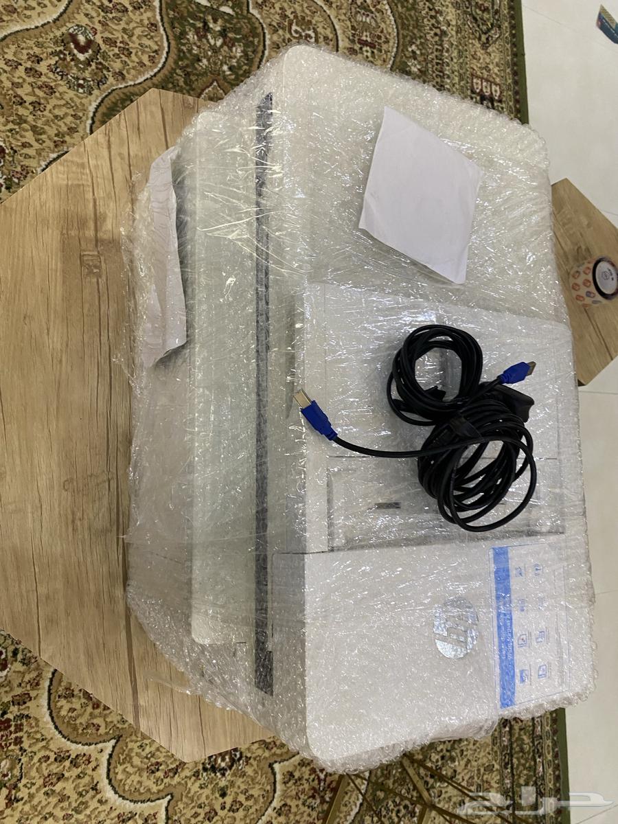 للبيع طابعه كبيره HP مع كامل ملحقاتها64575462210562112