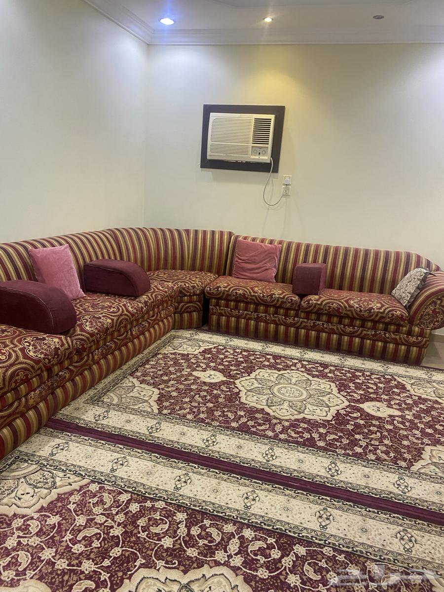 كنب والفرش تابعه يبغون فيه 80064575904757635111