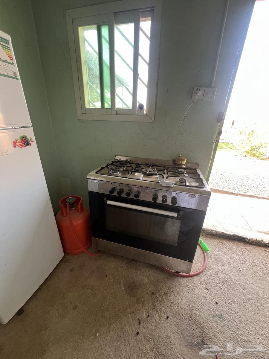 مخيم للبيع جميع اغراضه64576437416579111