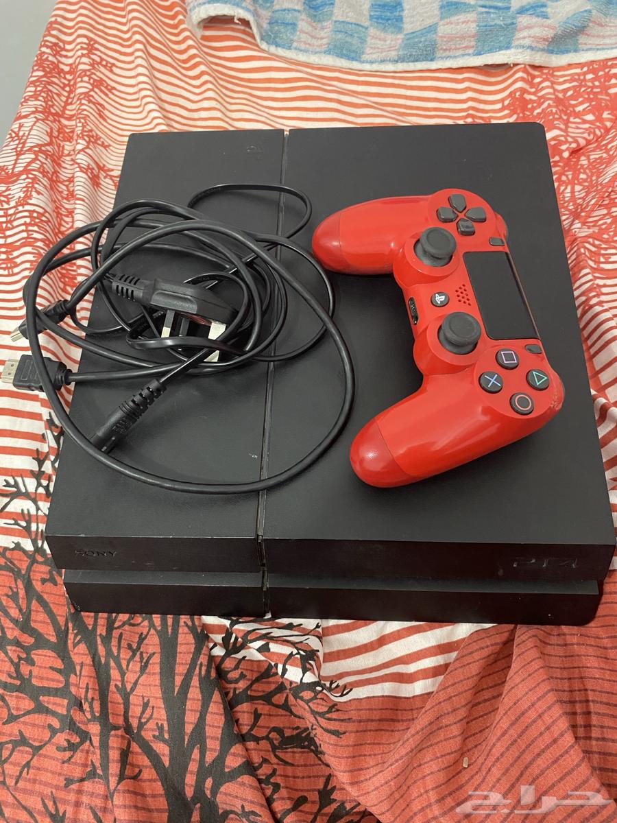 بلاستيشن 4 معاه يد وأسلاكه نظيف م في شئ وبه العاب64578773035395110