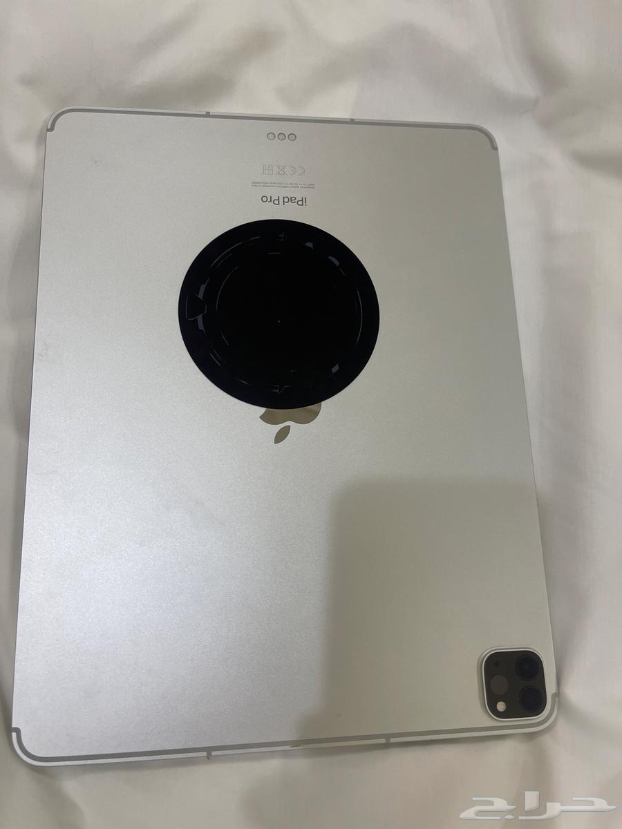 ايباد برو 12.9 بوصه استخدام نظيف ع الشرط64579060215425112