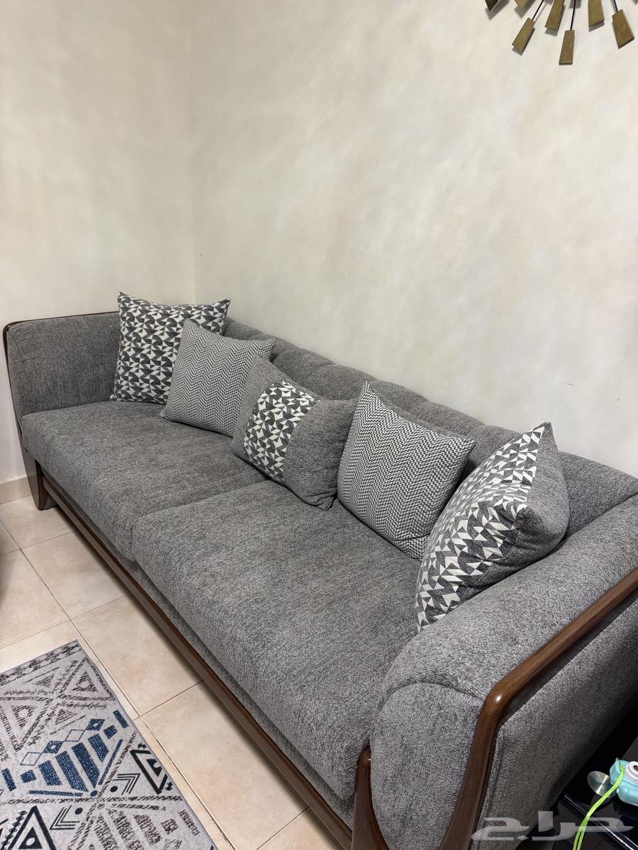 كنبة جديدة للبيع64579143056002111