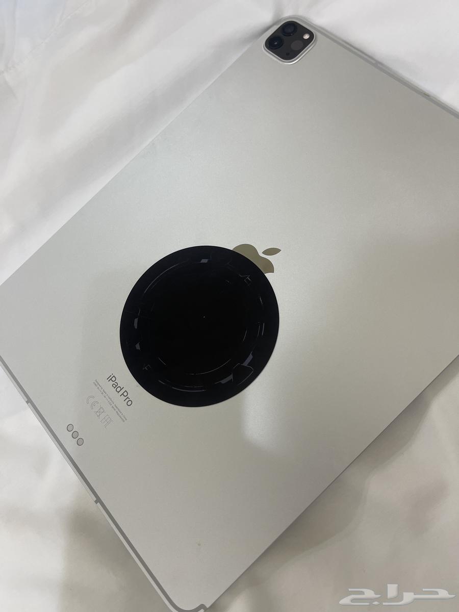 ايباد برو 12.9 بوصه استخدام نظيف ع الشرط64579060215425113