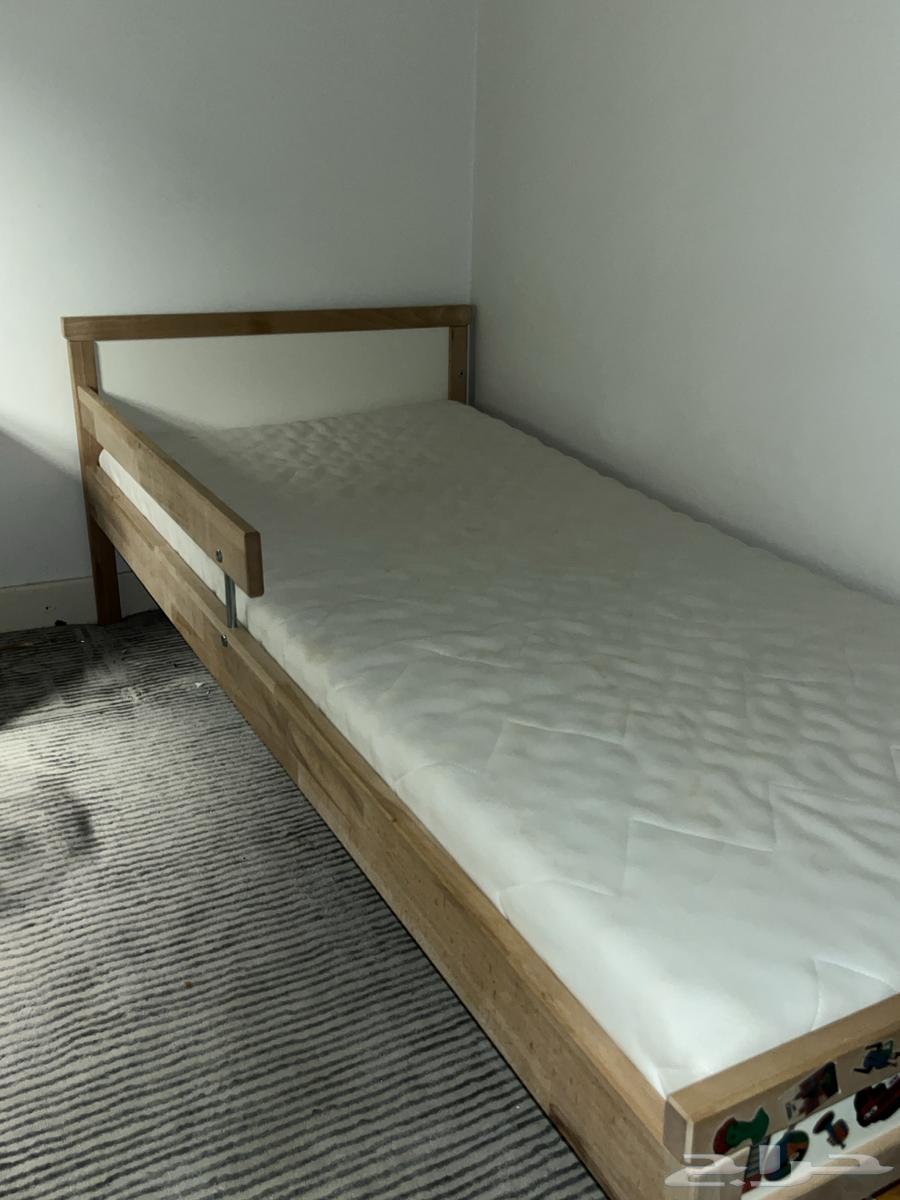 سرير من ايكيا نضيف وجديد اطفال64577501518979112