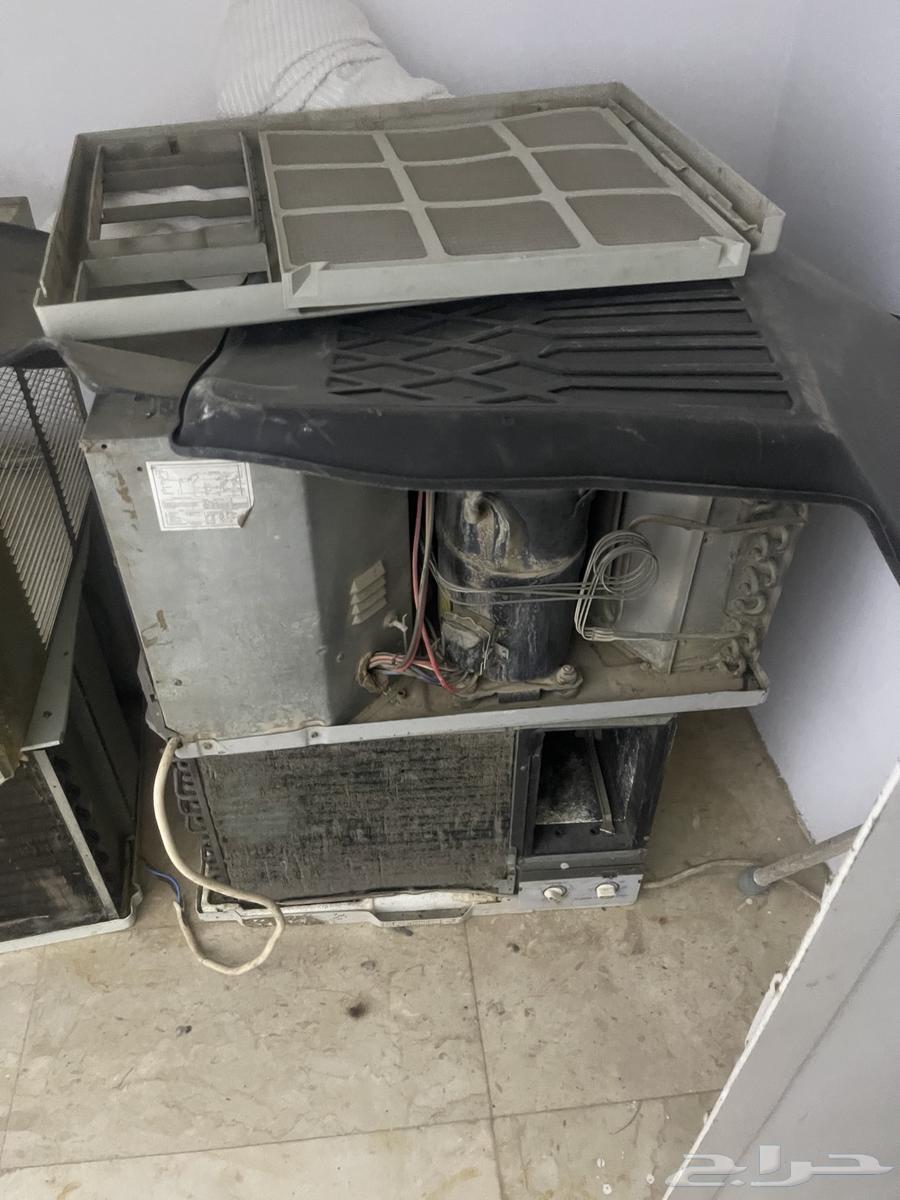 ثلاث مكيفات مستعمله نظيفه64579453928578110