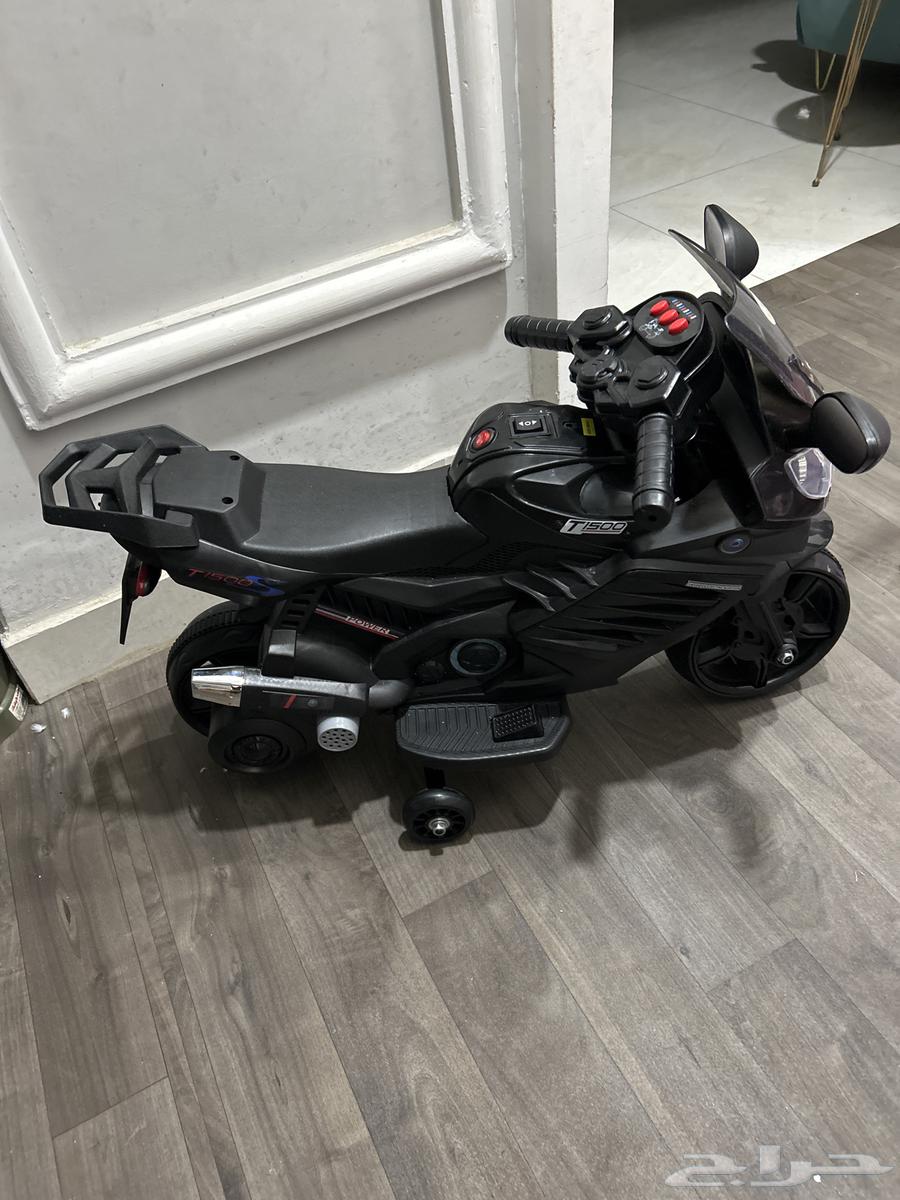 Children's toy car for one month use64575405700482110