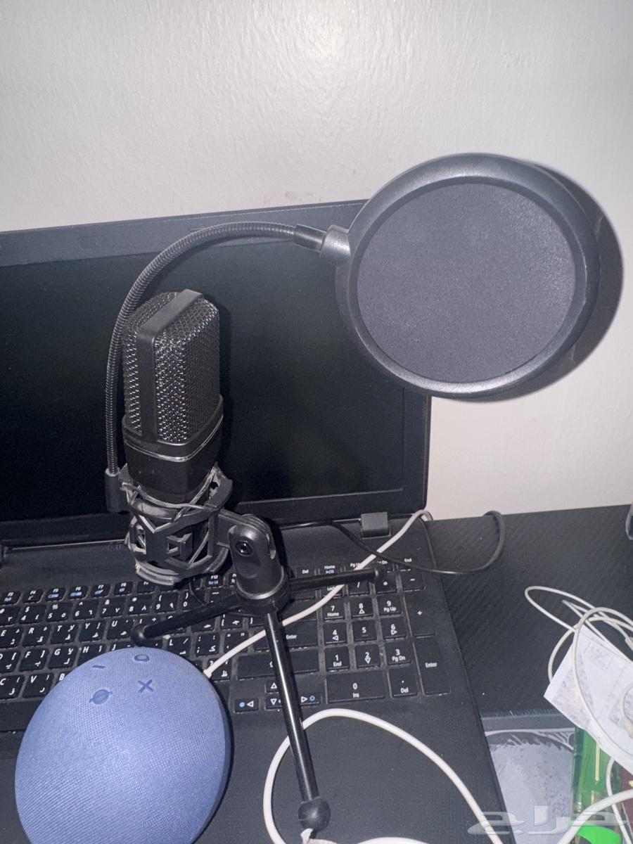 عندي مكرفون للبيع64576395772291110