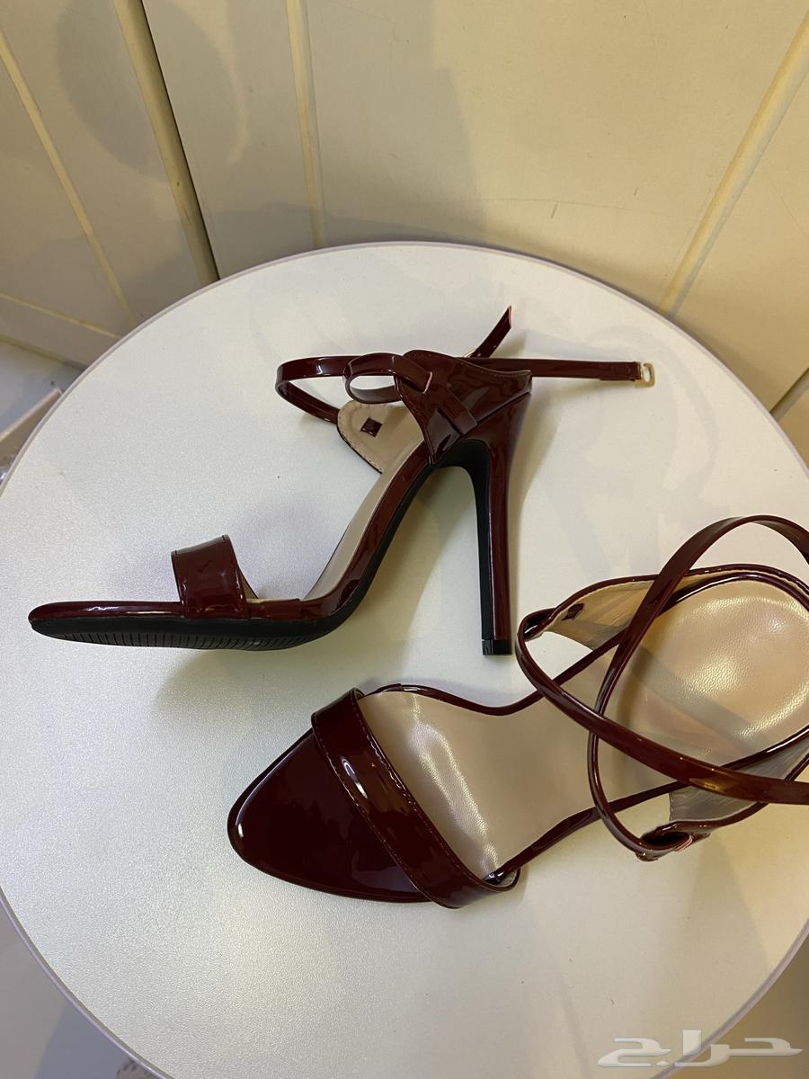 كعب عنابي64574159345921111