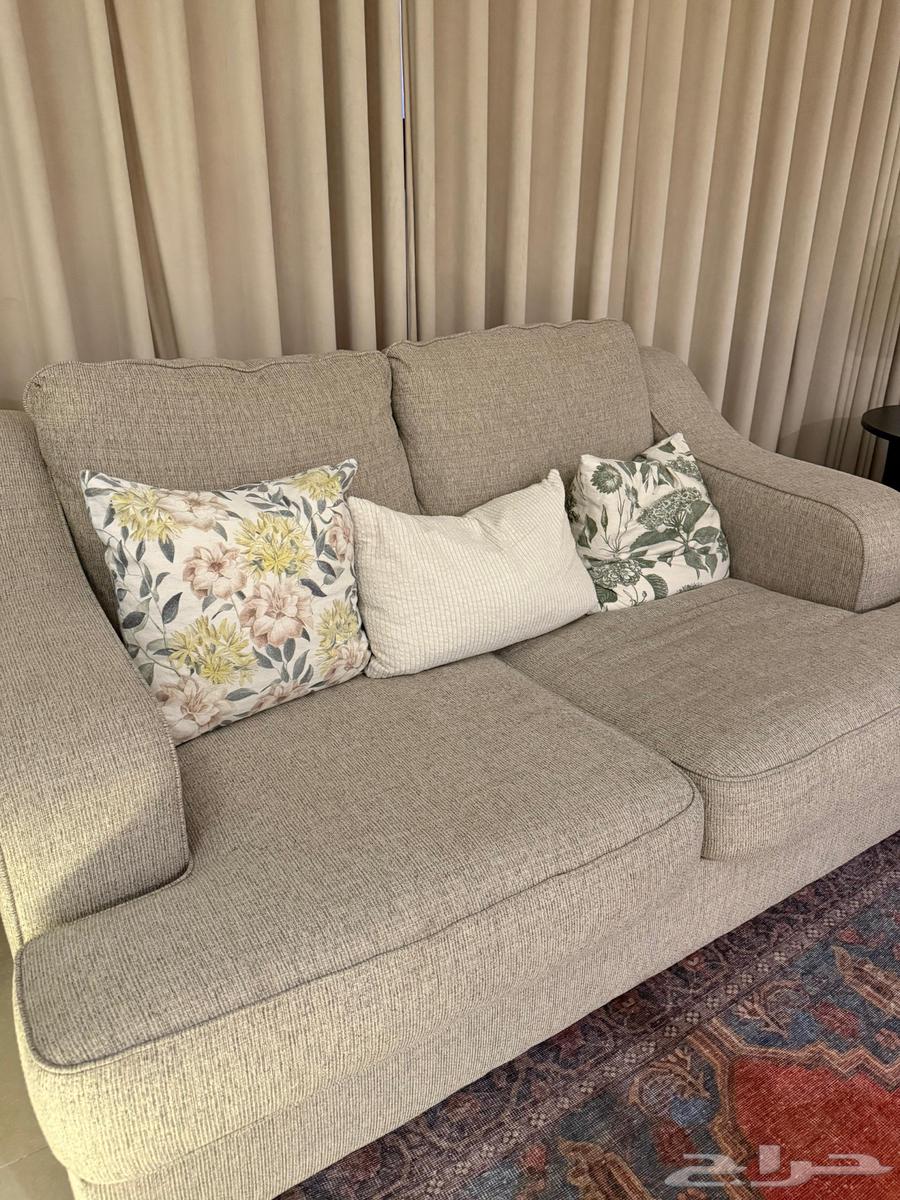 (تم البيع) طقم كنب أمريكي فاخر من أشلي Ashley64574005812353114